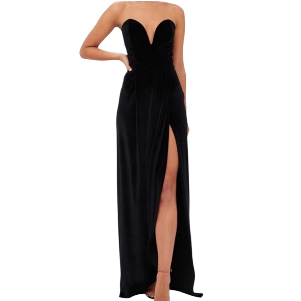 Prettylittlething Black Velvet Strapless Gown with Slit Womens 4 NWOT
